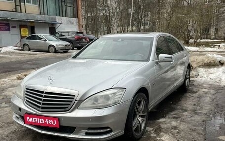 Mercedes-Benz S-Класс, 2011 год, 2 150 000 рублей, 1 фотография