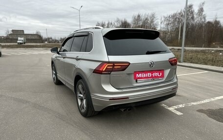 Volkswagen Tiguan II, 2018 год, 2 350 000 рублей, 5 фотография