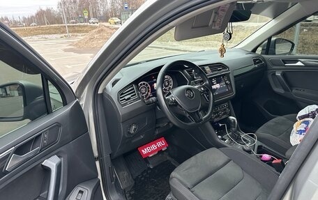 Volkswagen Tiguan II, 2018 год, 2 350 000 рублей, 9 фотография