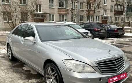 Mercedes-Benz S-Класс, 2011 год, 2 150 000 рублей, 3 фотография