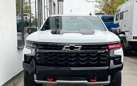 Chevrolet Silverado, 2024 год, 15 980 000 рублей, 1 фотография