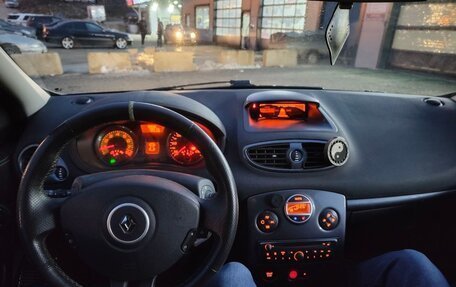 Renault Clio RS III, 2010 год, 1 300 000 рублей, 8 фотография