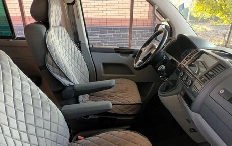 Volkswagen Caravelle T5, 2011 год, 2 400 000 рублей, 6 фотография