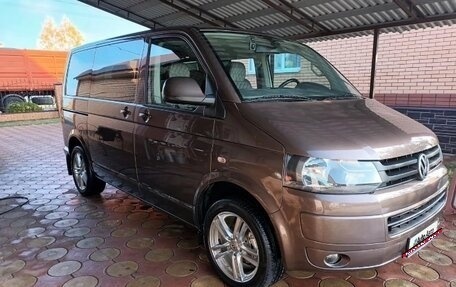 Volkswagen Caravelle T5, 2011 год, 2 400 000 рублей, 16 фотография