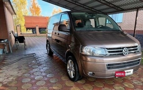 Volkswagen Caravelle T5, 2011 год, 2 400 000 рублей, 14 фотография