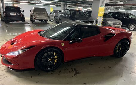 Ferrari F8, 2021 год, 45 000 000 рублей, 2 фотография