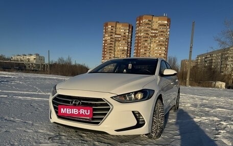 Hyundai Elantra VI рестайлинг, 2017 год, 1 320 000 рублей, 9 фотография