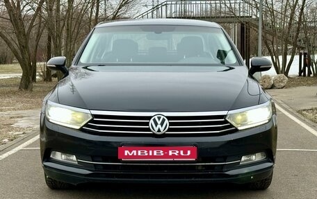 Volkswagen Passat B8 рестайлинг, 2015 год, 1 669 000 рублей, 8 фотография