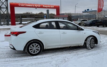 Hyundai Solaris II рестайлинг, 2017 год, 1 200 000 рублей, 4 фотография