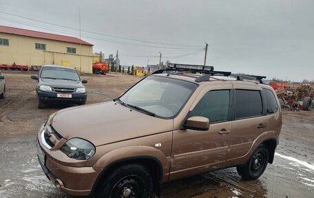 Chevrolet Niva I рестайлинг, 2013 год, 550 000 рублей, 3 фотография