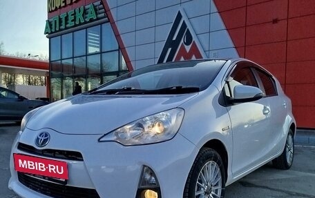 Toyota Aqua I, 2012 год, 950 000 рублей, 7 фотография