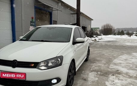 Volkswagen Polo VI (EU Market), 2014 год, 950 000 рублей, 4 фотография