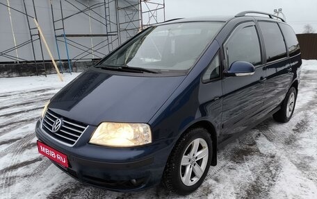 Volkswagen Sharan I рестайлинг, 2007 год, 890 000 рублей, 1 фотография