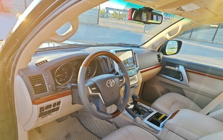 Toyota Land Cruiser 200, 2012 год, 3 700 000 рублей, 6 фотография