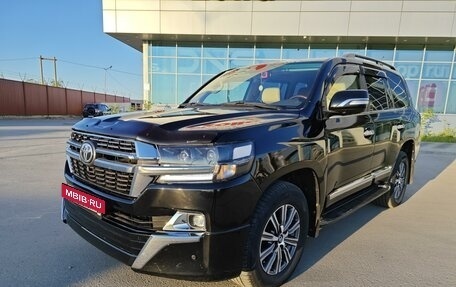 Toyota Land Cruiser 200, 2012 год, 3 700 000 рублей, 2 фотография