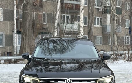 Volkswagen Tiguan II, 2017 год, 2 050 000 рублей, 2 фотография