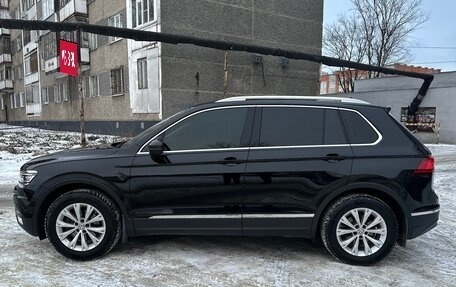 Volkswagen Tiguan II, 2017 год, 2 050 000 рублей, 5 фотография