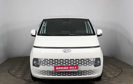 Hyundai Staria, 2024 год, 7 850 000 рублей, 2 фотография