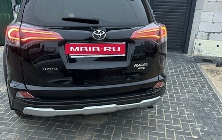 Toyota RAV4, 2018 год, 2 550 000 рублей, 14 фотография