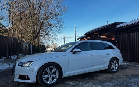 Audi A4, 2018 год, 2 300 000 рублей, 7 фотография