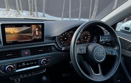 Audi A4, 2018 год, 2 300 000 рублей, 11 фотография