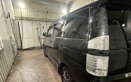 Toyota Voxy II, 2006 год, 800 000 рублей, 3 фотография