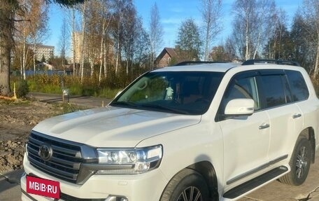 Toyota Land Cruiser 200, 2016 год, 5 450 000 рублей, 3 фотография