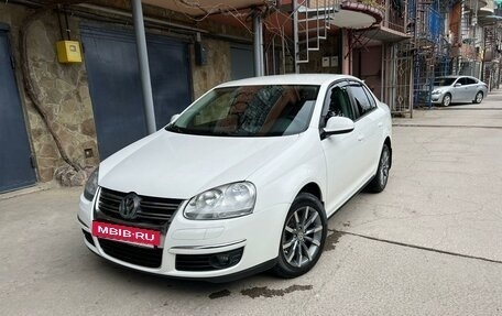 Volkswagen Jetta VI, 2010 год, 1 050 000 рублей, 8 фотография