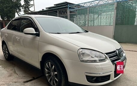 Volkswagen Jetta VI, 2010 год, 1 050 000 рублей, 11 фотография