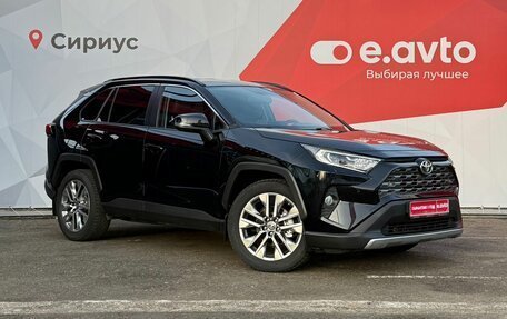 Toyota RAV4, 2021 год, 3 690 000 рублей, 3 фотография