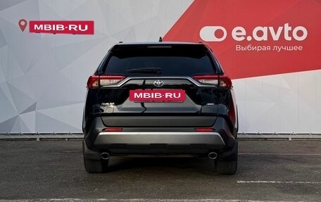 Toyota RAV4, 2021 год, 3 690 000 рублей, 5 фотография