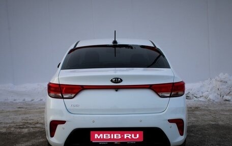 KIA Rio IV, 2018 год, 1 410 000 рублей, 6 фотография