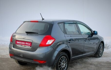 KIA cee'd I рестайлинг, 2010 год, 745 000 рублей, 7 фотография