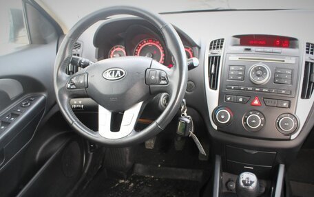 KIA cee'd I рестайлинг, 2010 год, 745 000 рублей, 15 фотография