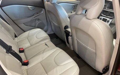 Volvo V40 II рестайлинг, 2013 год, 1 199 000 рублей, 18 фотография