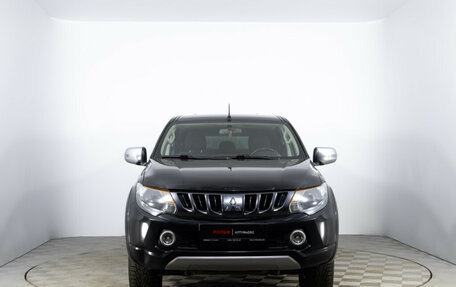 Mitsubishi L200 IV рестайлинг, 2017 год, 2 420 000 рублей, 2 фотография