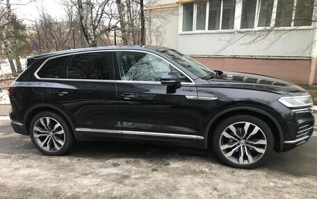 Volkswagen Touareg III, 2019 год, 5 500 000 рублей, 4 фотография