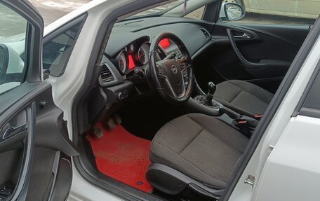 Opel Astra J, 2014 год, 800 000 рублей, 8 фотография