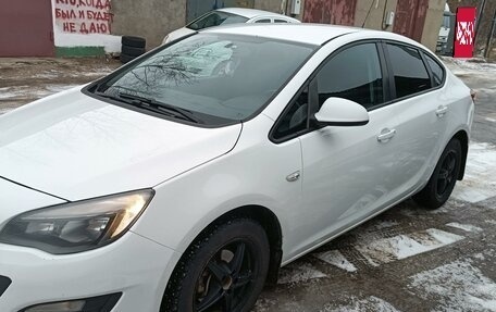 Opel Astra J, 2014 год, 800 000 рублей, 12 фотография