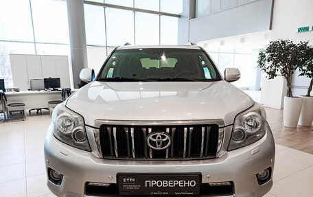 Toyota Land Cruiser Prado 150 рестайлинг 2, 2010 год, 2 700 000 рублей, 2 фотография