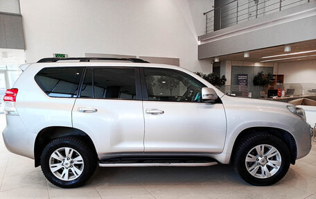 Toyota Land Cruiser Prado 150 рестайлинг 2, 2010 год, 2 700 000 рублей, 4 фотография