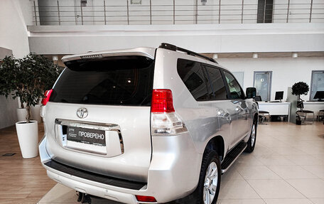 Toyota Land Cruiser Prado 150 рестайлинг 2, 2010 год, 2 700 000 рублей, 5 фотография