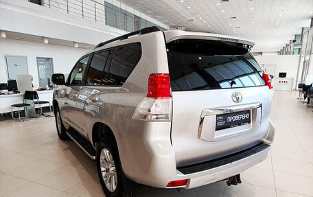 Toyota Land Cruiser Prado 150 рестайлинг 2, 2010 год, 2 700 000 рублей, 7 фотография