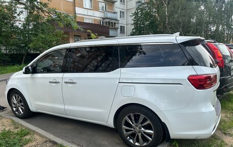 KIA Carnival III, 2018 год, 3 300 000 рублей, 4 фотография