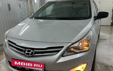 Hyundai Solaris II рестайлинг, 2014 год, 680 000 рублей, 4 фотография