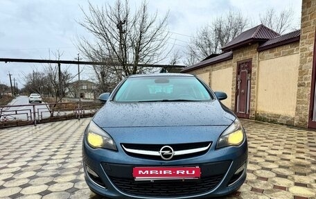 Opel Astra J, 2012 год, 770 000 рублей, 4 фотография