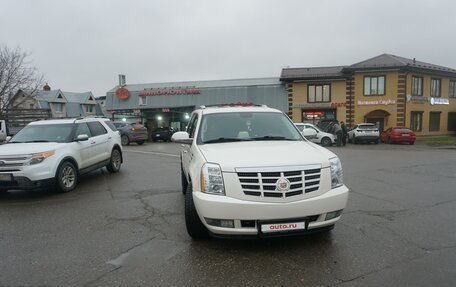 Cadillac Escalade III, 2011 год, 2 370 000 рублей, 13 фотография