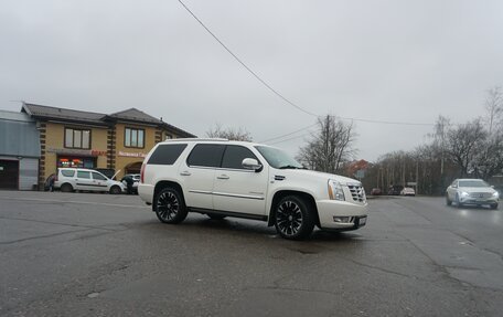 Cadillac Escalade III, 2011 год, 2 370 000 рублей, 12 фотография