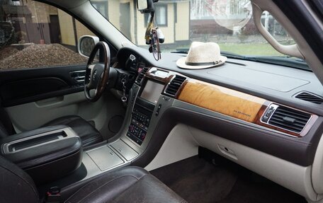 Cadillac Escalade III, 2011 год, 2 370 000 рублей, 20 фотография