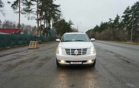 Cadillac Escalade III, 2011 год, 2 370 000 рублей, 15 фотография